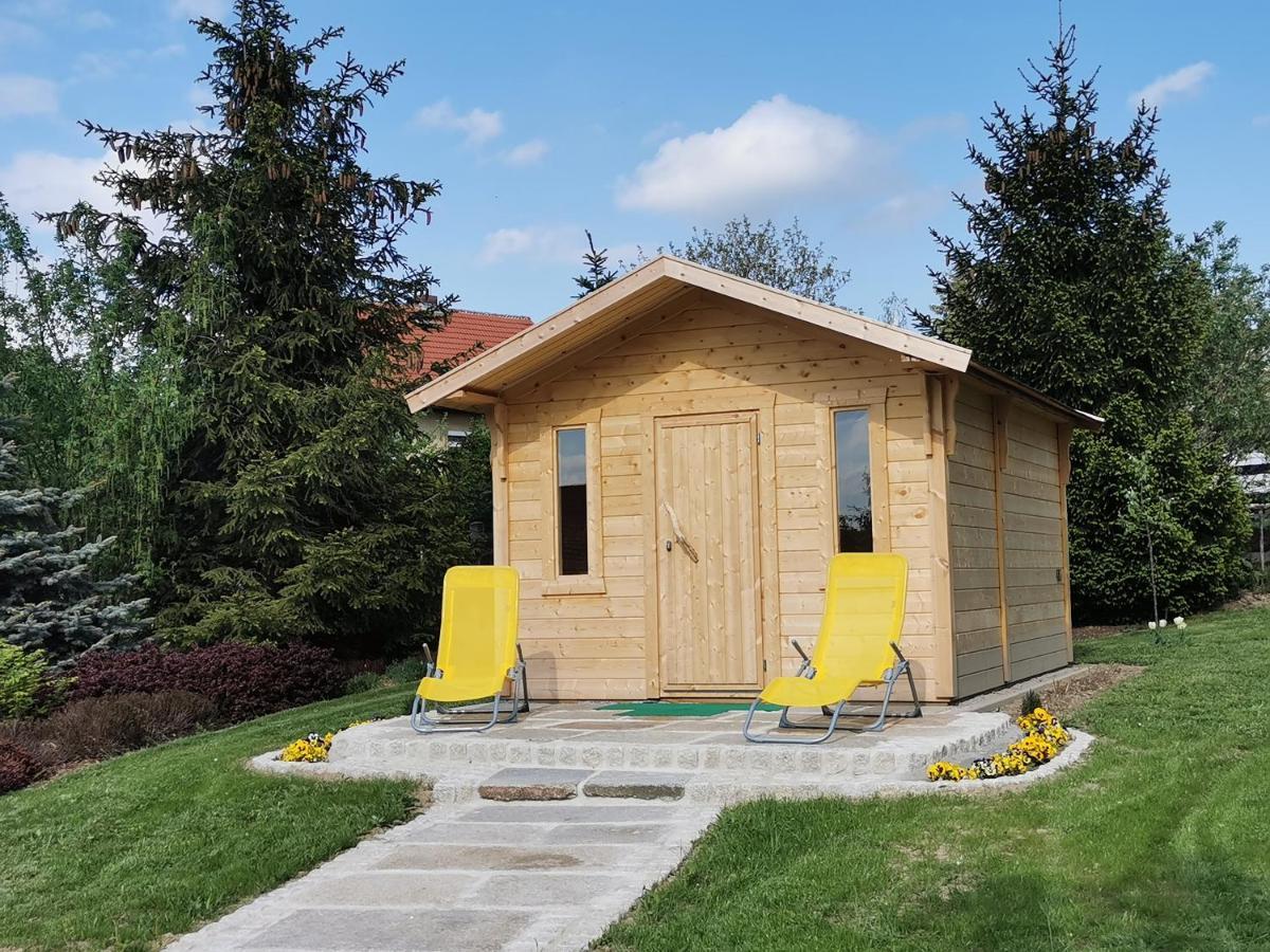 Pension Raupennest Mit Blockhaussauna เบาท์เซน ภายนอก รูปภาพ