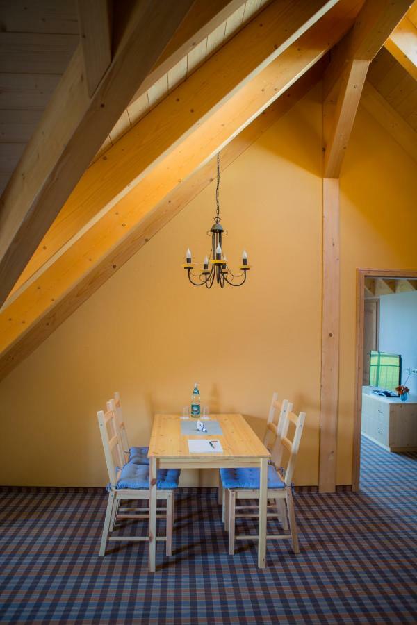 Pension Raupennest Mit Blockhaussauna เบาท์เซน ภายนอก รูปภาพ